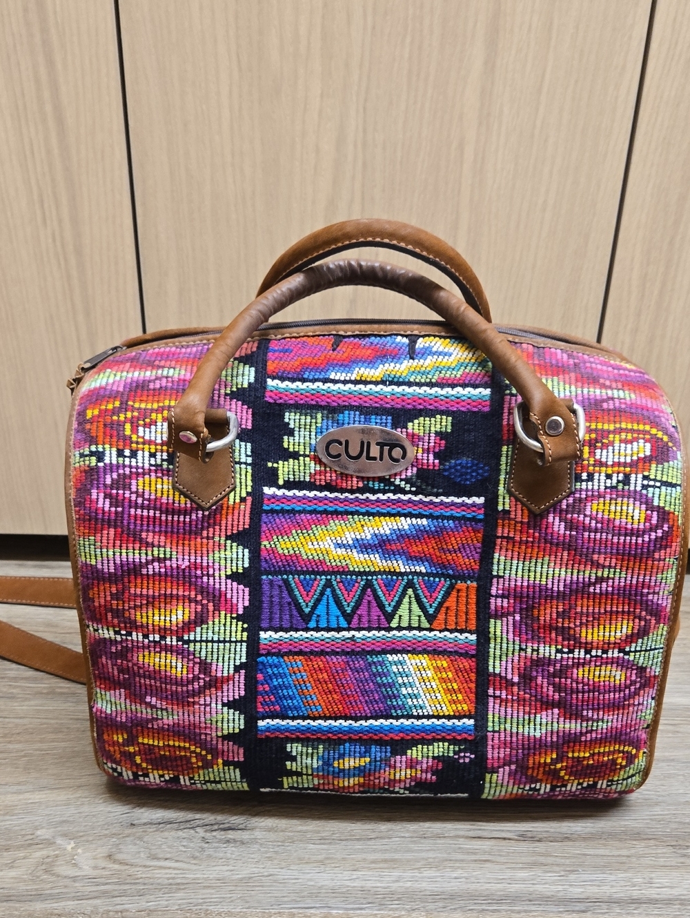 CULTO Wear Multicolor Woven Carry Bag